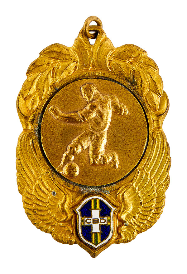 Taca Brazil first place gold tone medallion