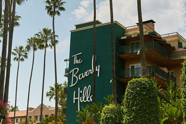 THE BEVERLY HILLS HOTEL TO DISPLAY COLLECTION